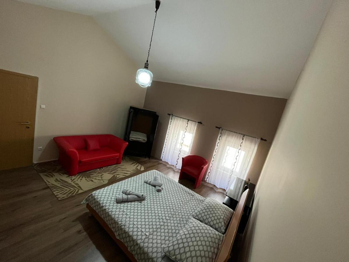 Old Town Apartment 梅杜林 外观 照片