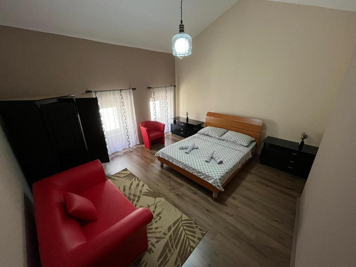 Old Town Apartment 梅杜林 外观 照片